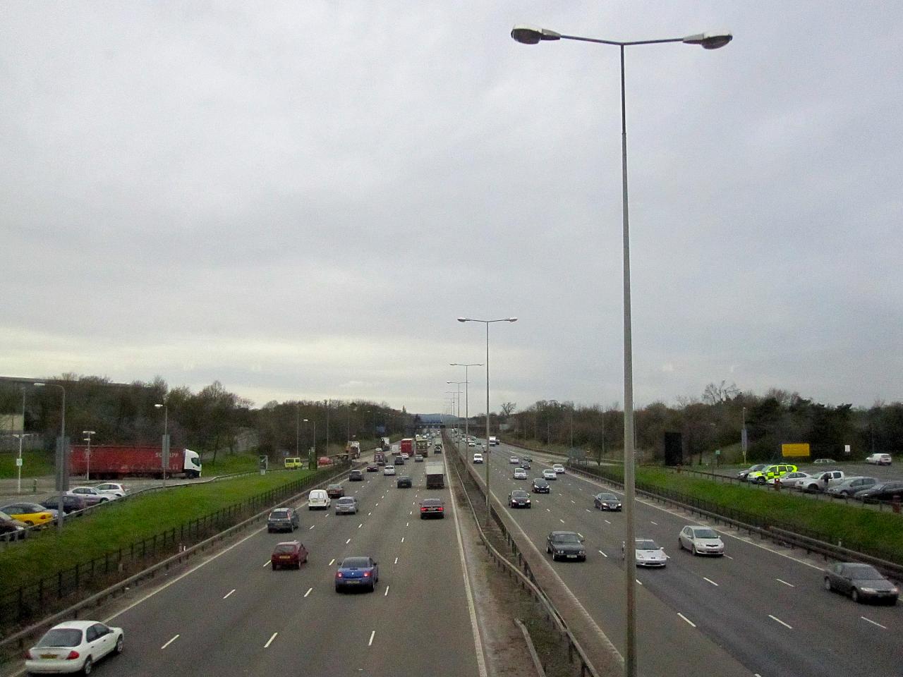 M1 closed between Junction 4 and 6