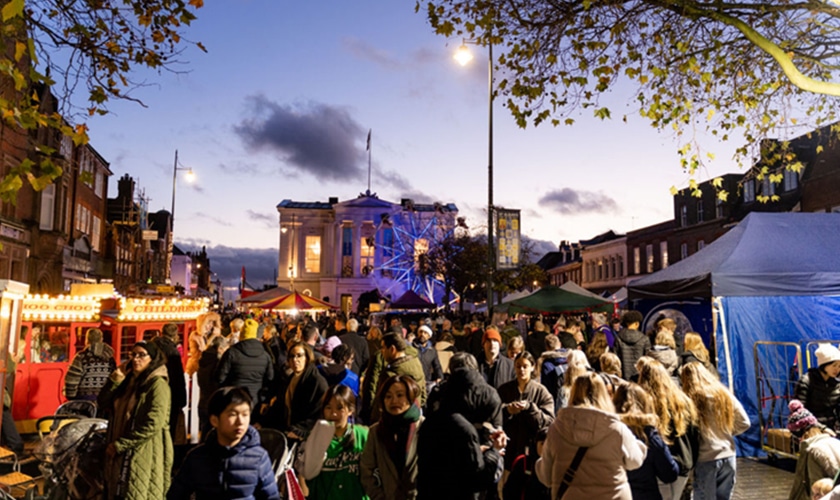 St Albans Christmas Cracker 2025 Josy Marsiella